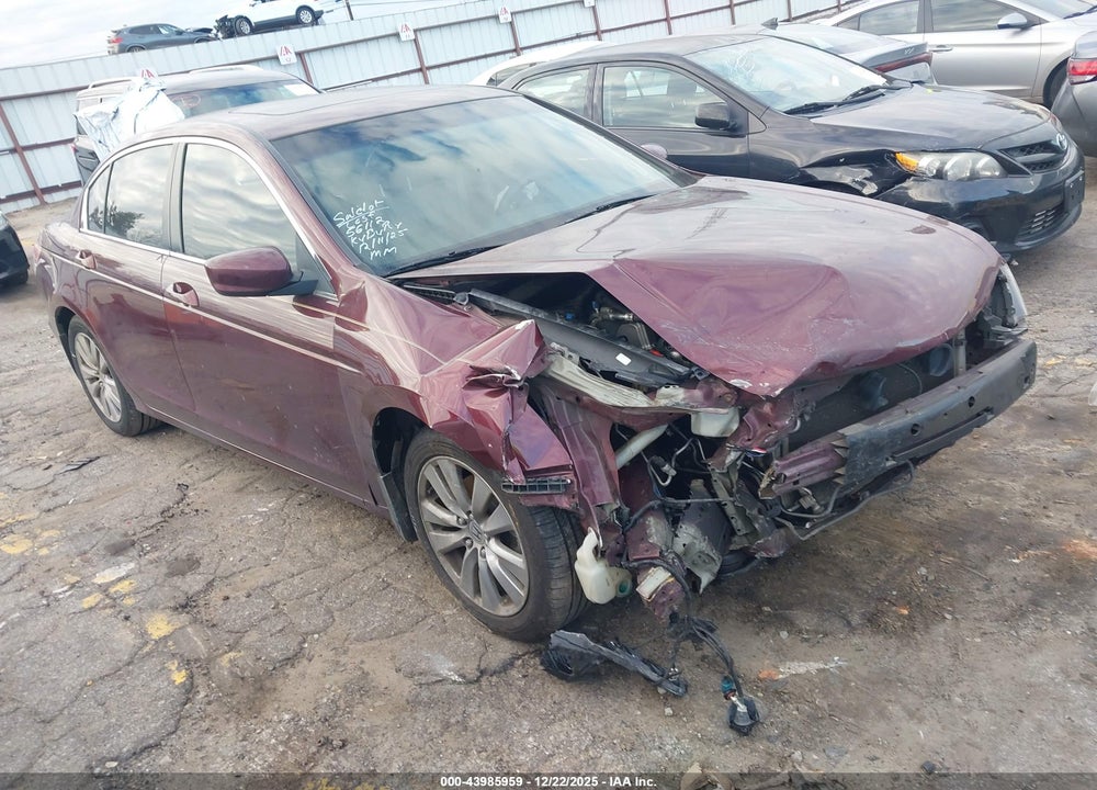 2011 HONDA ACCORD 2.4 EX-L VIN: 1HGCP2F85BA103124