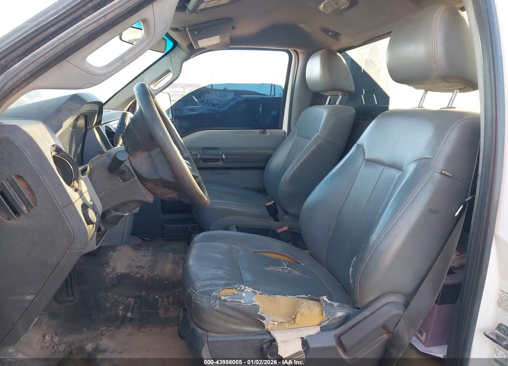2011 FORD F-550 CHASSIS XL VIN: 1FDUF5GT1BEA80827