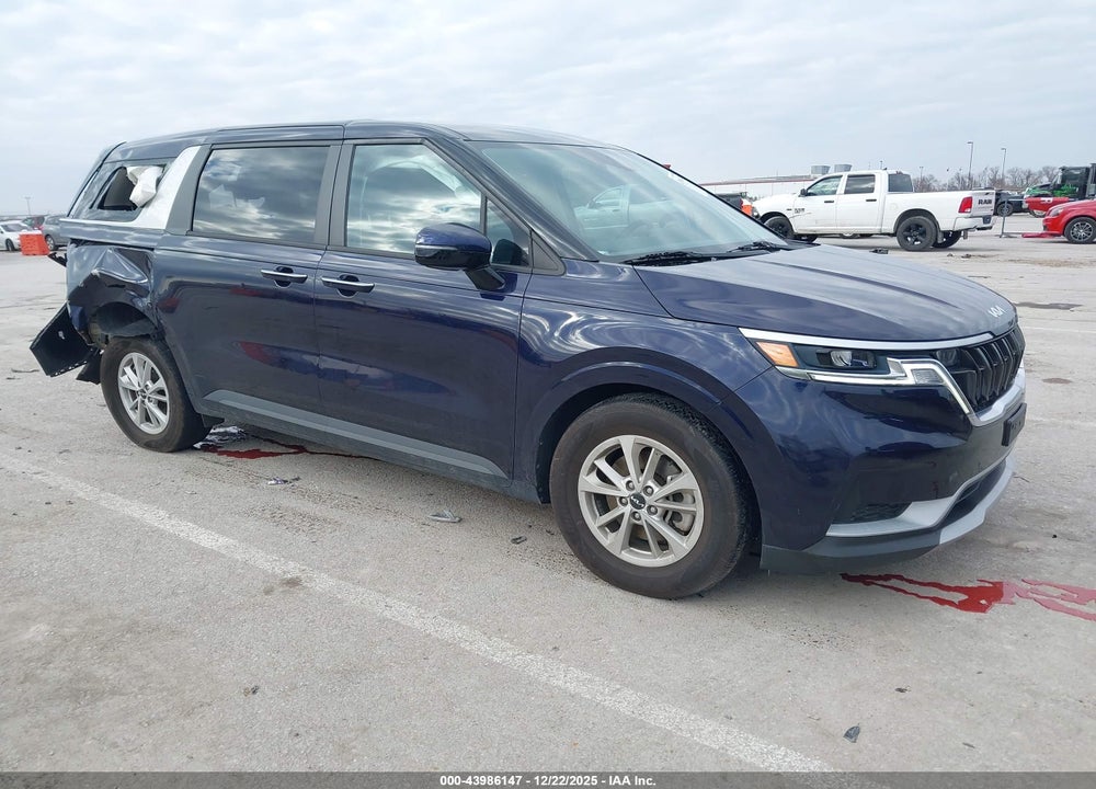 2022 KIA CARNIVAL MPV LX VIN: KNDNB4H38N6185408