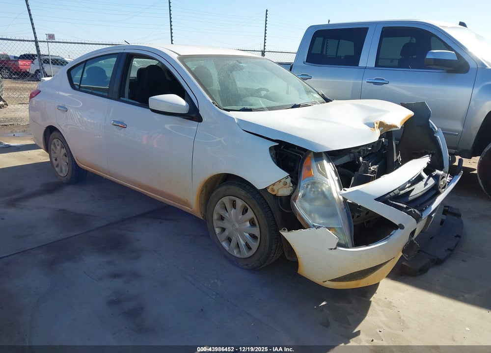 2015 NISSAN VERSA 1.6 SV VIN: 3N1CN7AP5FL803470