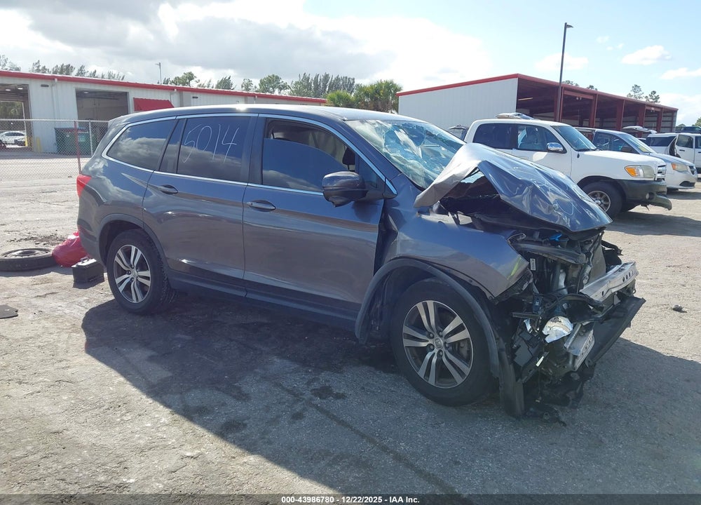 2018 HONDA PILOT EX VIN: 5FNYF5H37JB015014