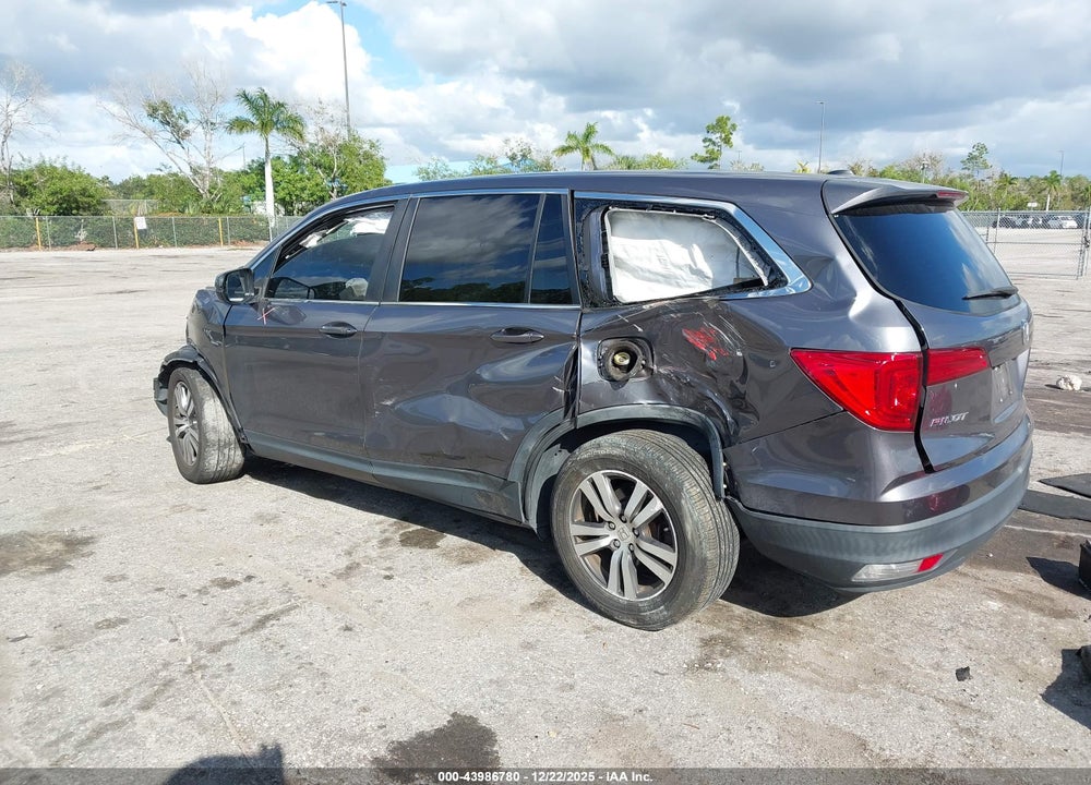 2018 HONDA PILOT EX VIN: 5FNYF5H37JB015014
