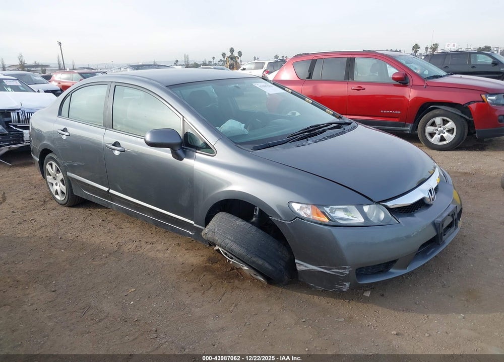 2010 HONDA CIVIC LX VIN: 19XFA1F54AE020132