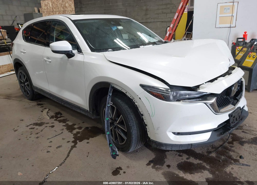 2018 MAZDA CX-5 GRAND TOURING VIN: JM3KFBDM2J0369550