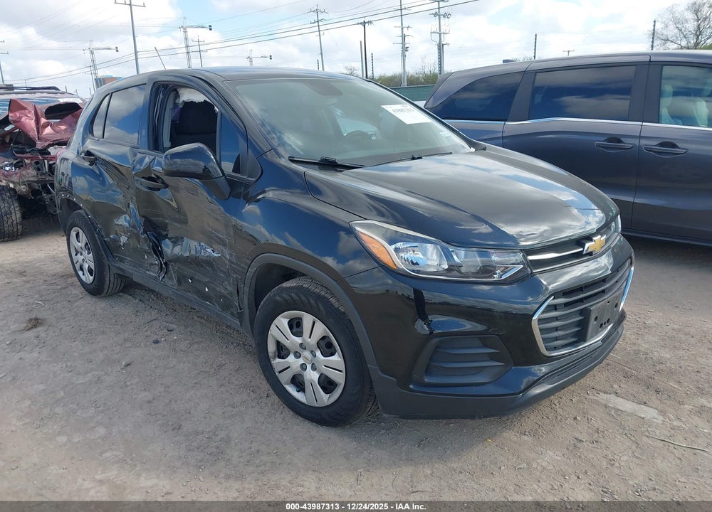 2018 CHEVROLET TRAX LS VIN: 3GNCJKSB3JL307307