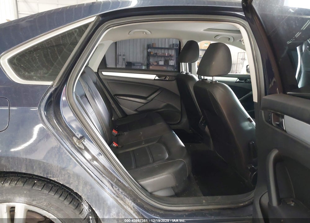 2013 VOLKSWAGEN PASSAT 2.0L TDI SE VIN: 1VWBN7A39DC054099