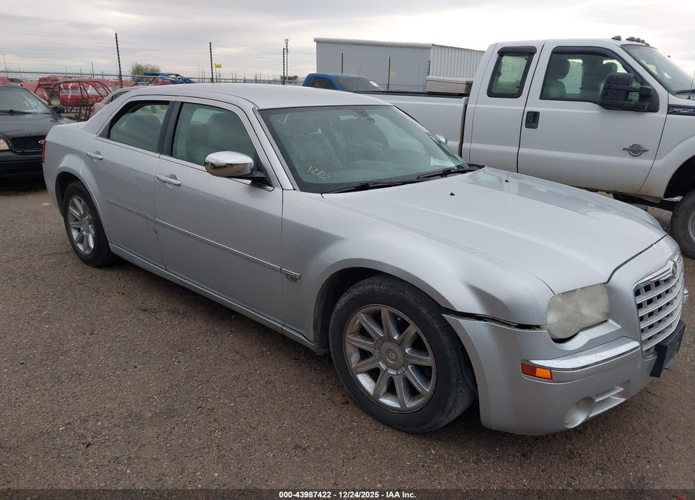 2005 CHRYSLER 300C VIN: 2C3JA63H85H170880