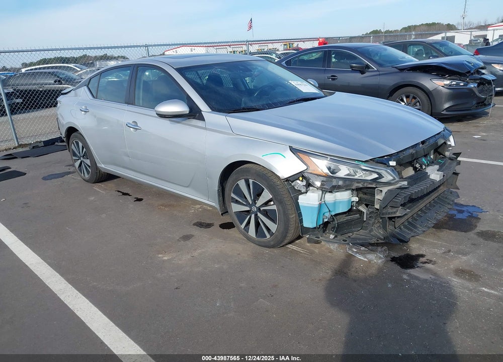 2022 NISSAN ALTIMA SV FWD VIN: 1N4BL4DV1NN352789