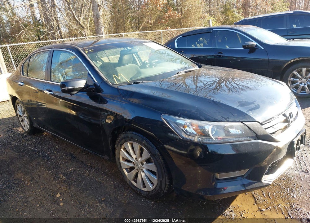 2013 HONDA ACCORD EX VIN: 1HGCR2F74DA137415