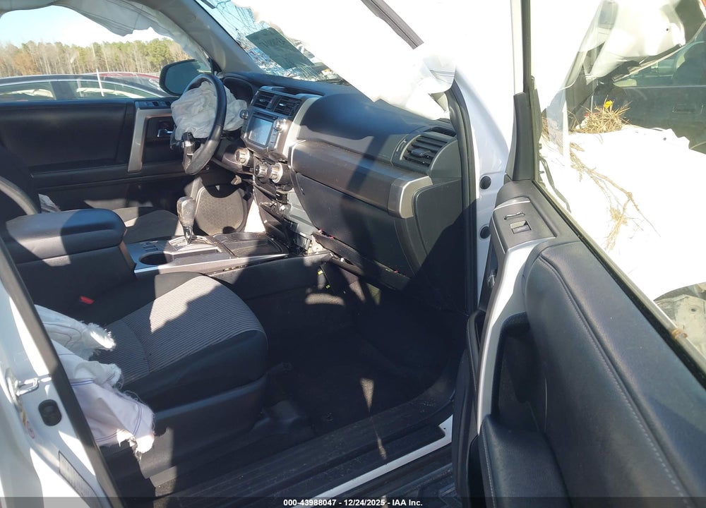 2018 TOYOTA 4RUNNER SR5 VIN: JTEZU5JR3J5177650