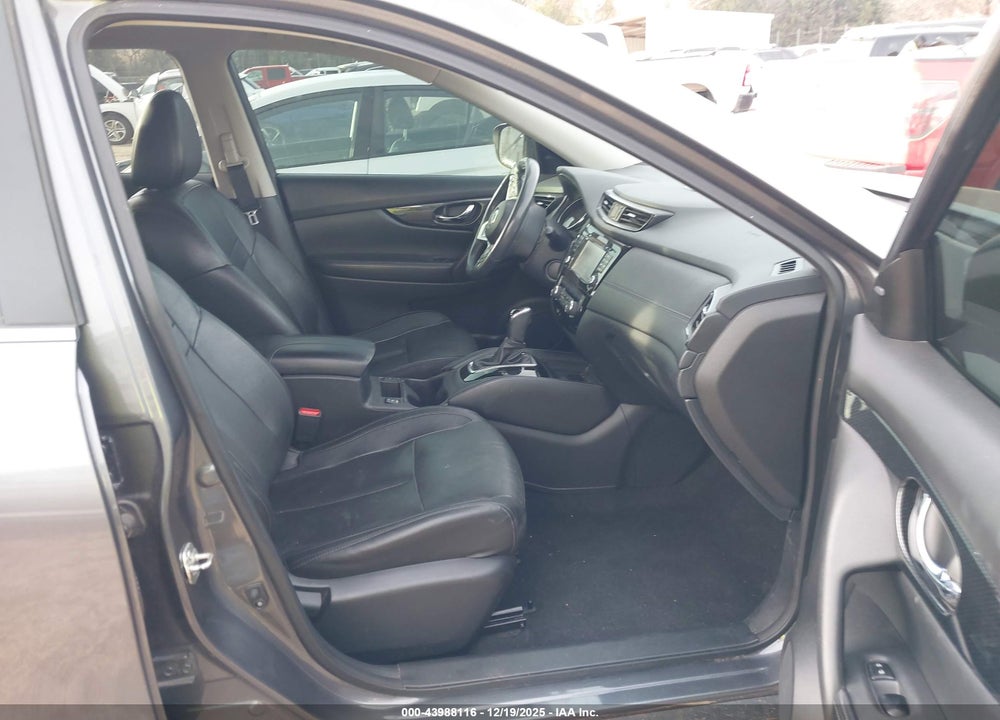 2017 NISSAN ROGUE SL VIN: 5N1AT2MTXHC864166