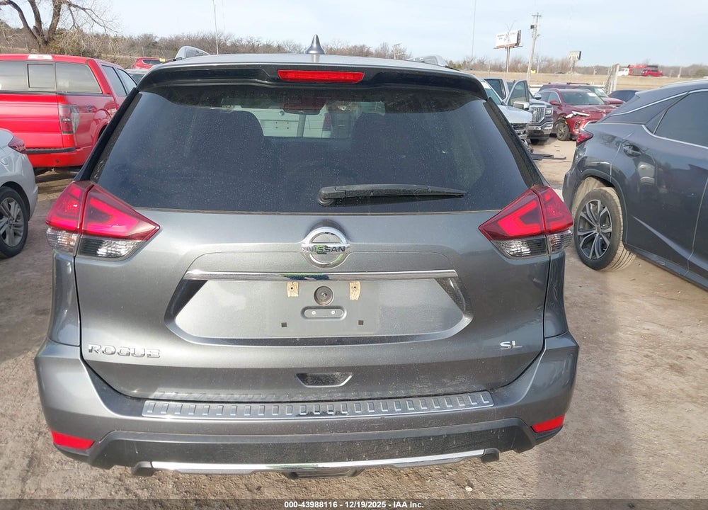 2017 NISSAN ROGUE SL VIN: 5N1AT2MTXHC864166