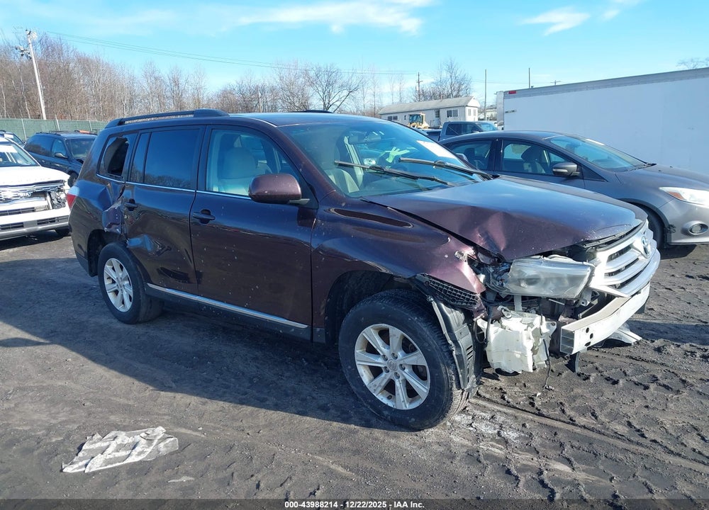 2012 TOYOTA HIGHLANDER BASE V6 VIN: 5TDBK3EH2CS113467