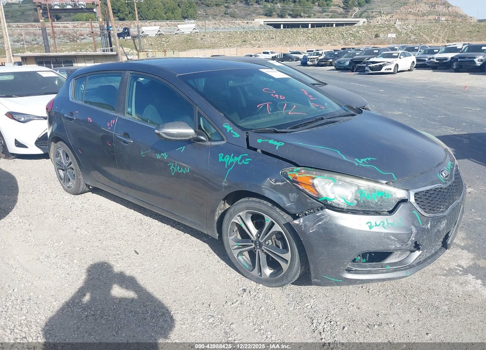 2016 KIA FORTE EX VIN: KNAFX5A86G5631157