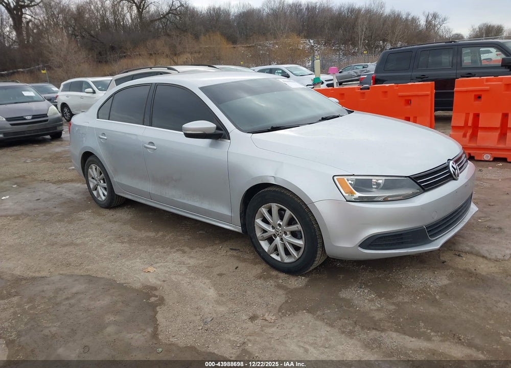 2014 VOLKSWAGEN JETTA 1.8T SE VIN: 3VWD07AJ5EM238686