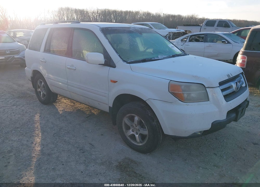 2008 HONDA PILOT EX-L VIN: 5FNYF185X8B030143