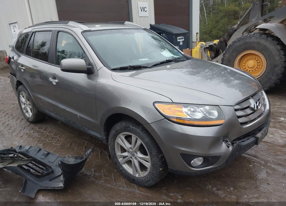 2011 HYUNDAI SANTA FE SE VIN: 5XYZHDAG3BG076781