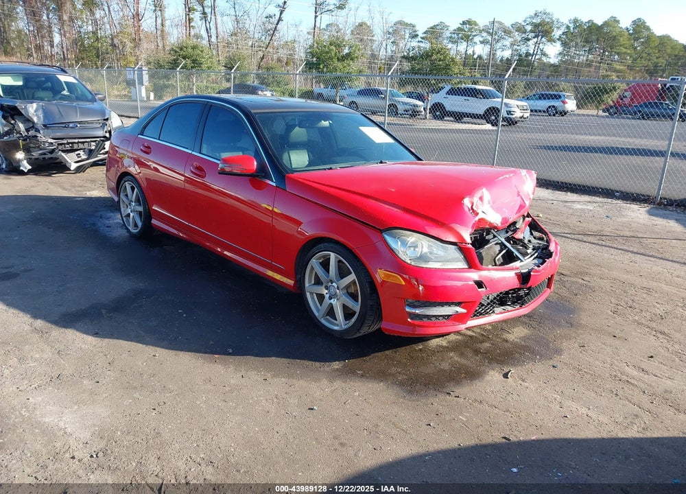 2014 MERCEDES-BENZ C 300 SPORT 4MATIC VIN: WDDGF8AB8EA948343