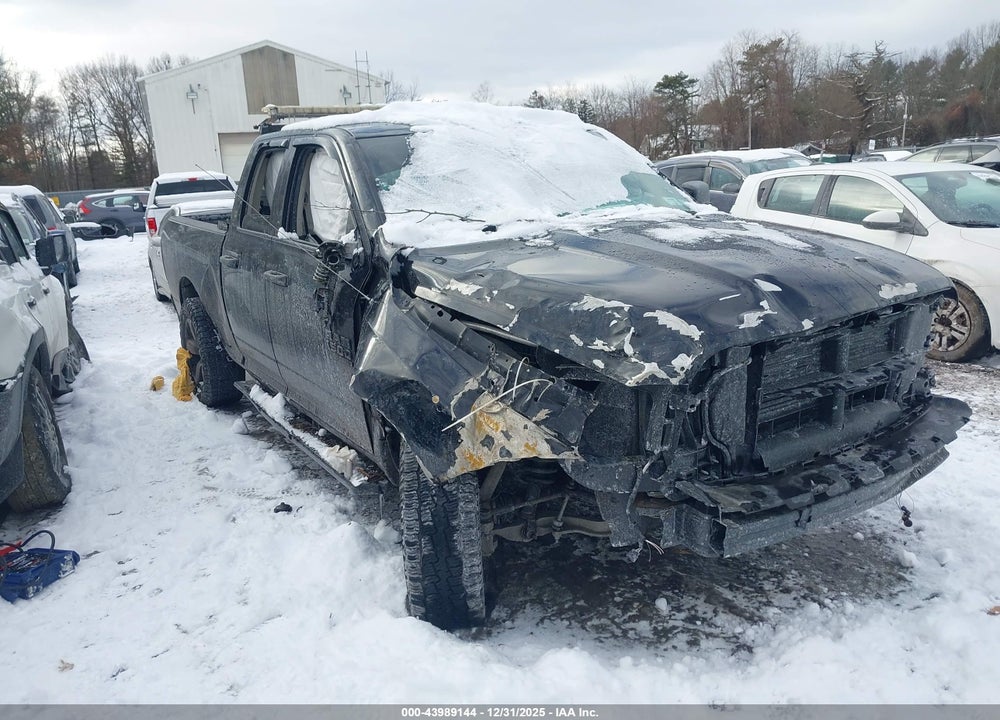 2019 RAM 1500 CLASSIC VIN: 1C6RR7FG1KS704684