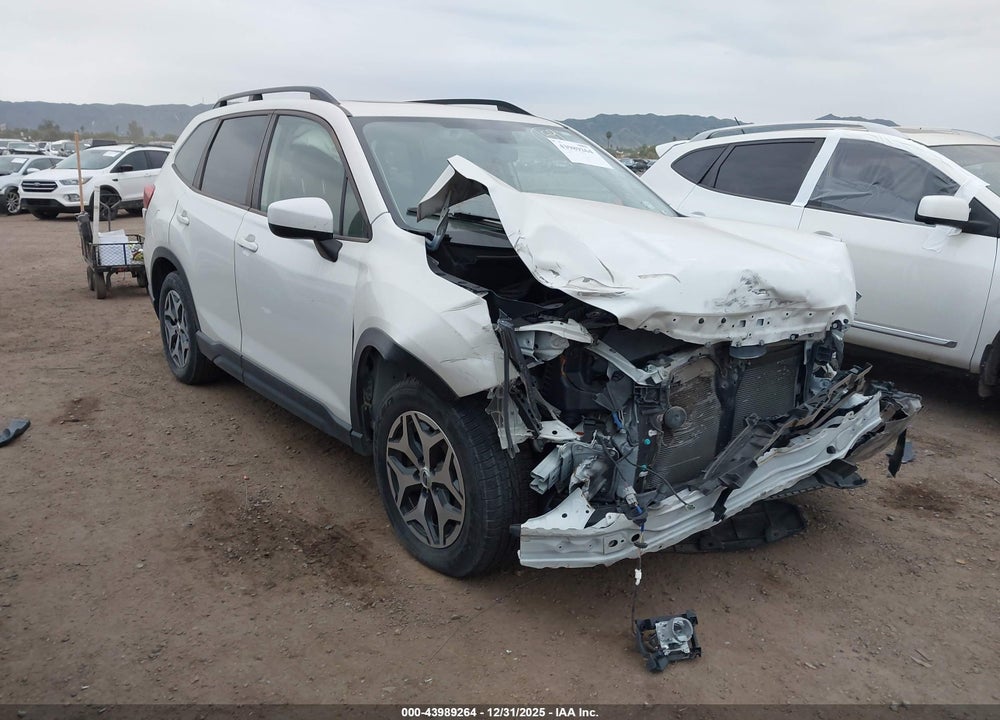 2019 SUBARU FORESTER PREMIUM VIN: JF2SKAGC6KH483931