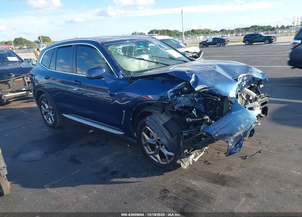 2022 BMW X3 VIN: 5UX43DP02N9L01828