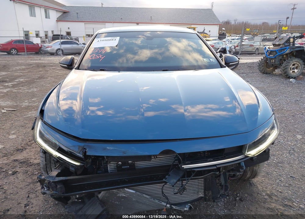2025 VOLKSWAGEN JETTA GLI 2.0T AUTOBAHN VIN: 3VW2T7BU6SM025555