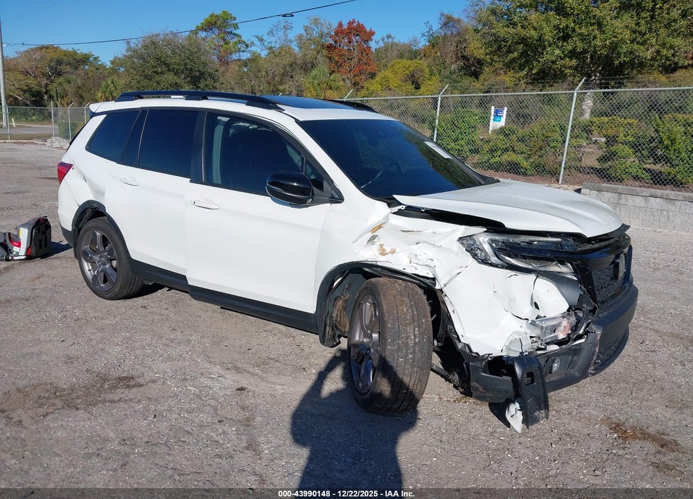 2021 HONDA PASSPORT 2WD TOURING VIN: 5FNYF7H96MB012397