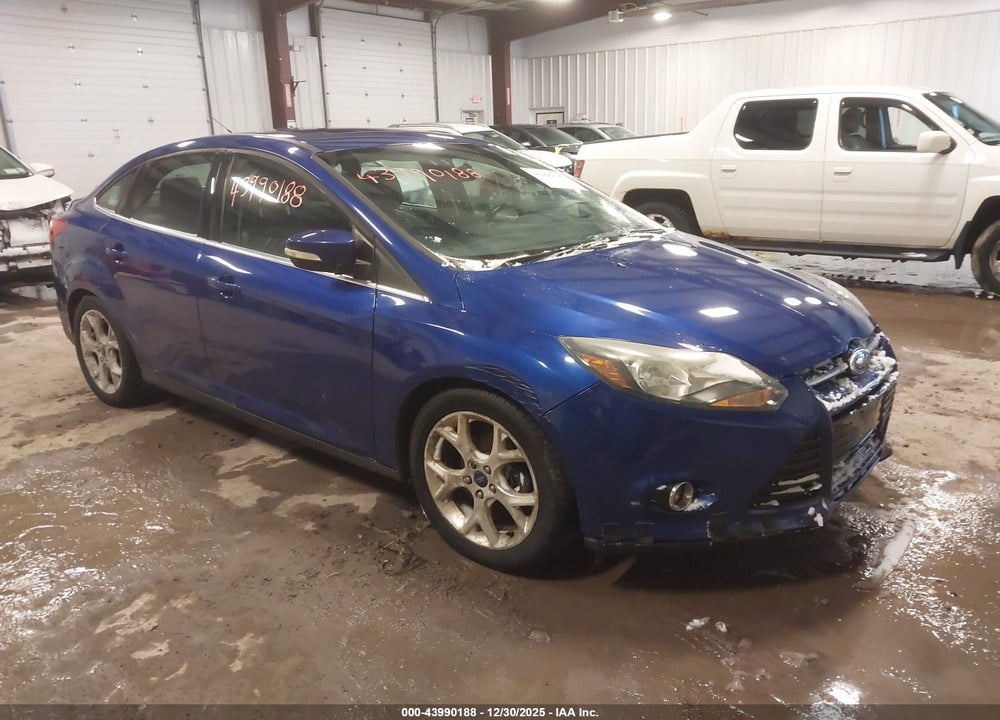 2014 FORD FOCUS TITANIUM VIN: 1FADP3J29EL449381