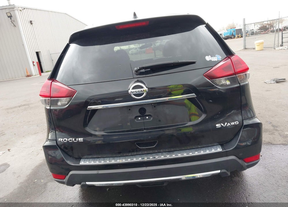 2018 NISSAN ROGUE SV VIN: 5N1AT2MV8JC713060