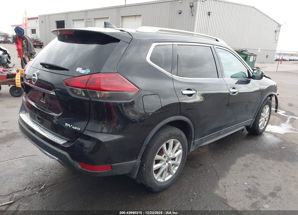 2018 NISSAN ROGUE SV VIN: 5N1AT2MV8JC713060