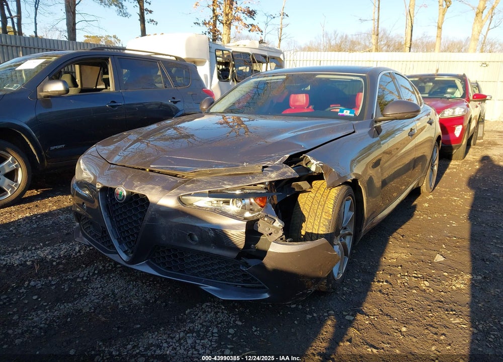 2017 ALFA ROMEO GIULIA AWD VIN: ZARFAEDN8H7531854