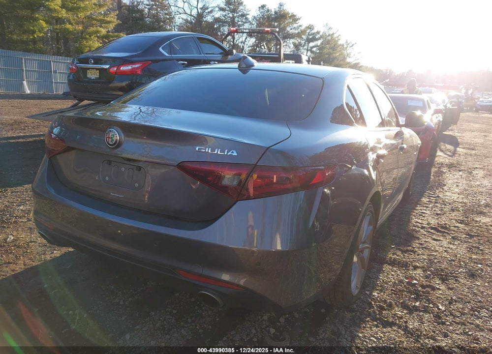 2017 ALFA ROMEO GIULIA AWD VIN: ZARFAEDN8H7531854