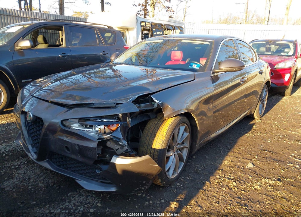 2017 ALFA ROMEO GIULIA AWD VIN: ZARFAEDN8H7531854