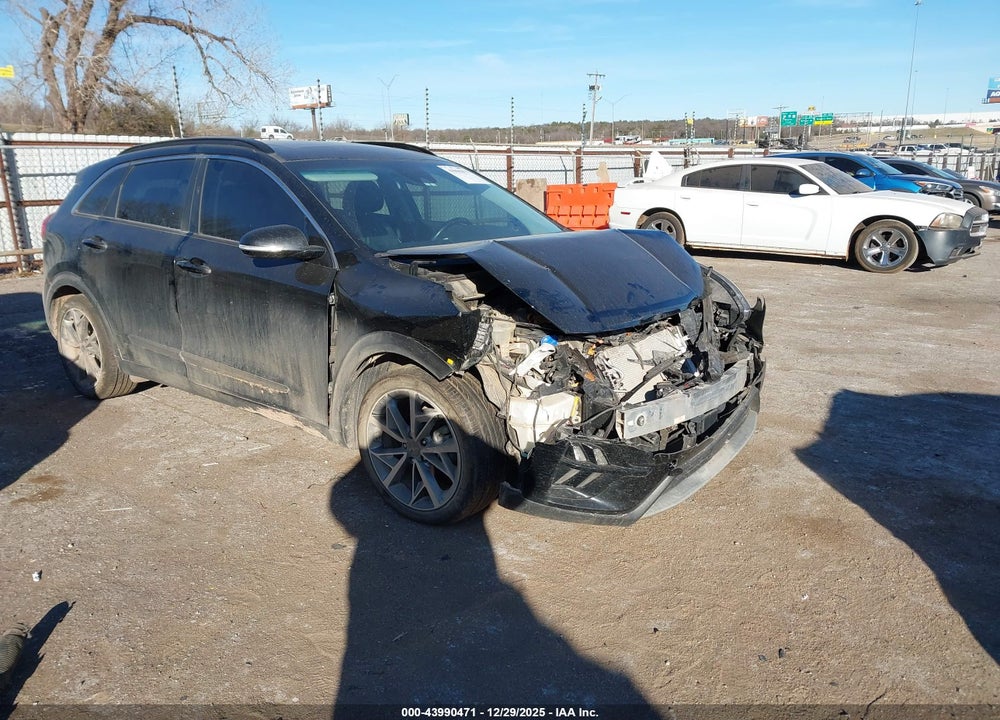 2022 KIA NIRO TOURING SE VIN: KNDCC3LC2N5535854