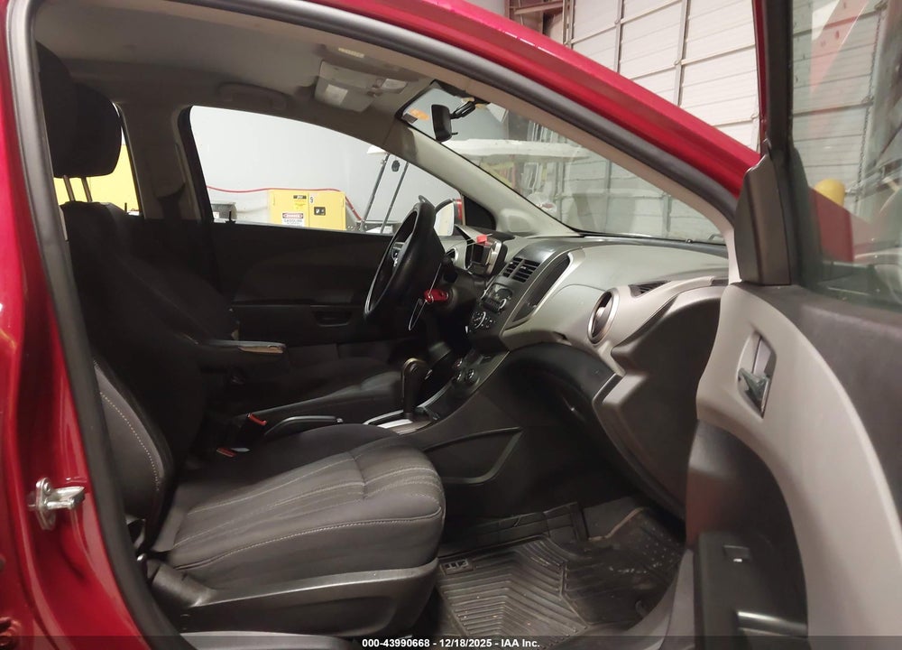 2015 CHEVROLET SONIC LT AUTO VIN: 1G1JC5SHXF4181131