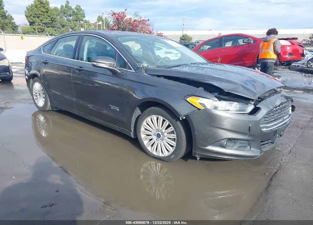 2016 FORD FUSION ENERGI SE LUXURY VIN: 3FA6P0PU6GR247893