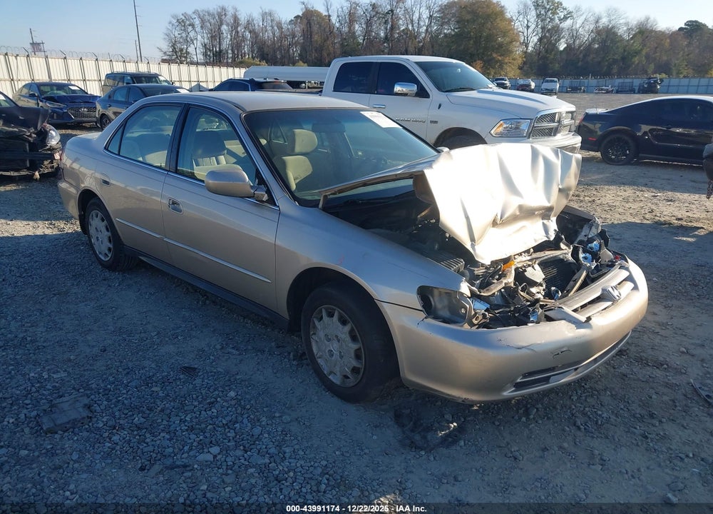 2002 HONDA ACCORD 2.3 LX VIN: JHMCG56492C030811