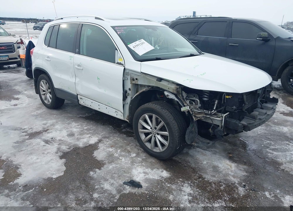 2017 VOLKSWAGEN TIGUAN 2.0T WOLFSBURG EDITION VIN: WVGSV7AX3HW506117