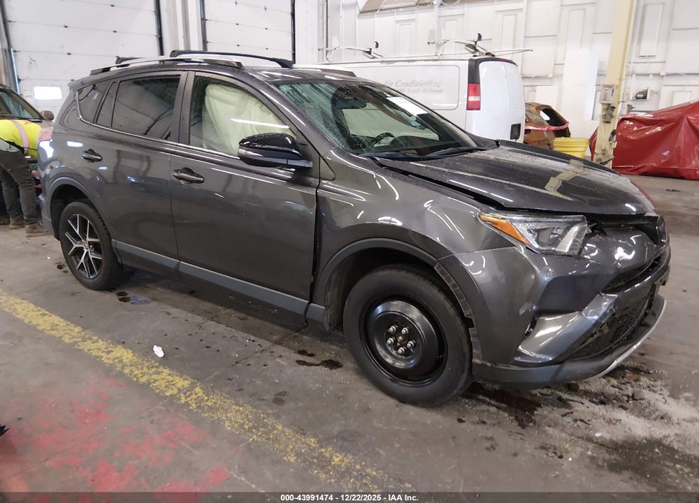 2016 TOYOTA RAV4 SE VIN: JTMJFREV5GJ085790