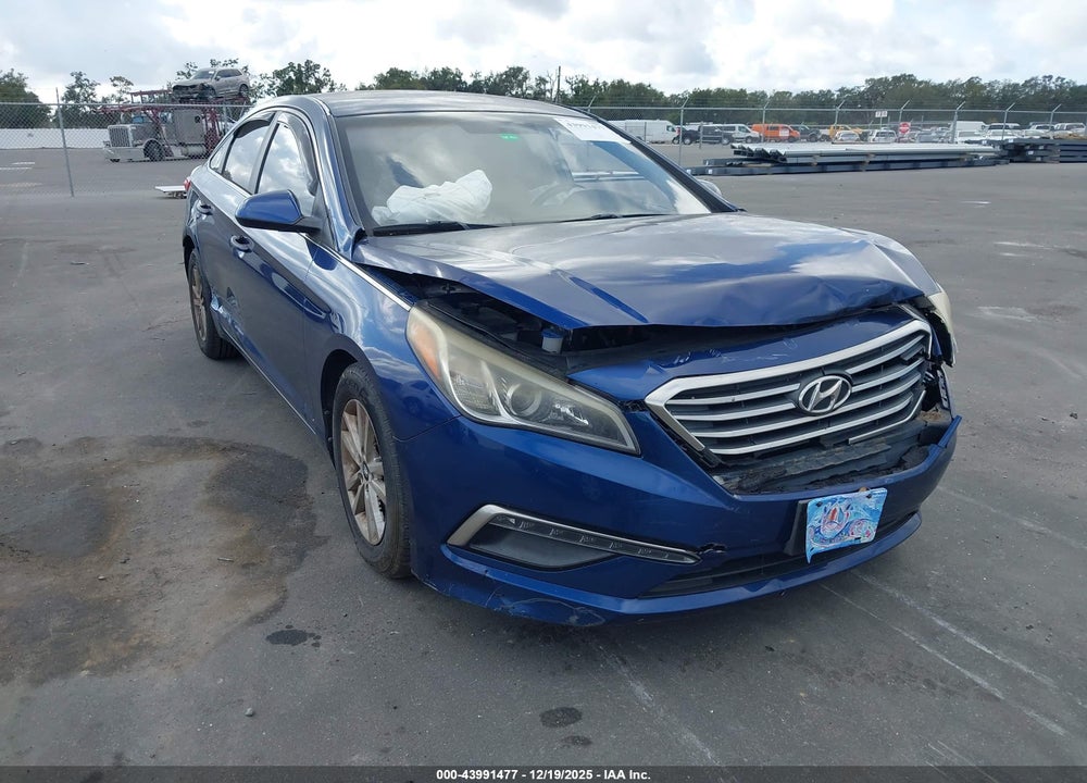 2015 HYUNDAI SONATA SE VIN: 5NPE24AF5FH130832