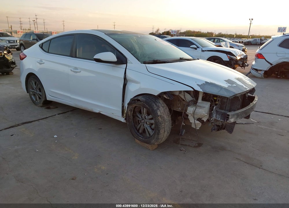 2017 HYUNDAI ELANTRA SE VIN: 5NPD84LF2HH068509