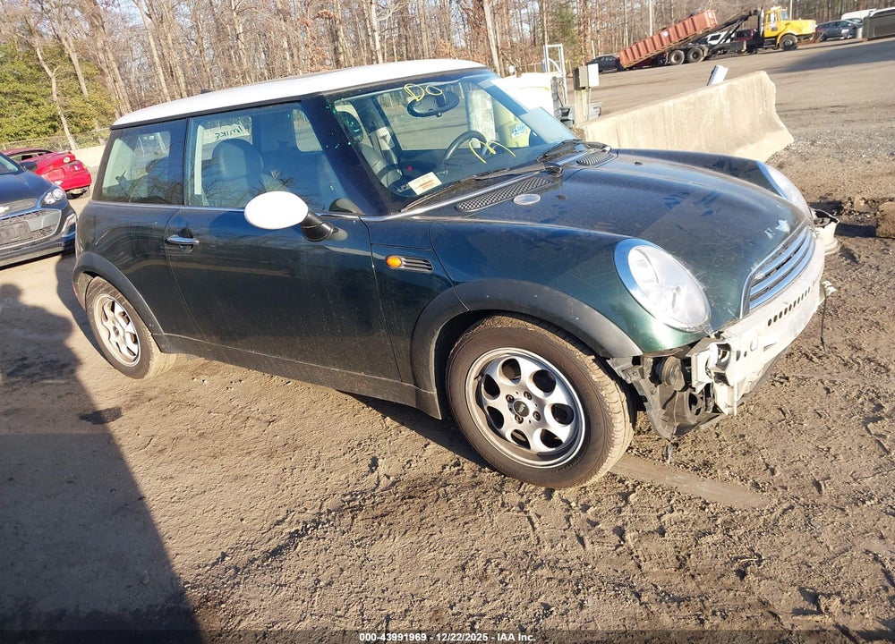 2005 MINI COOPER VIN: WMWRC33435TJ63601
