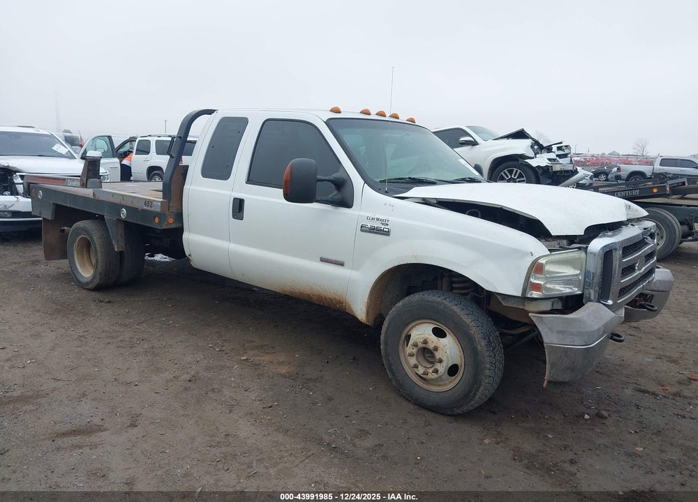 2005 FORD F-350 LARIAT/XL/XLT VIN: 1FDWX37P95EA41629