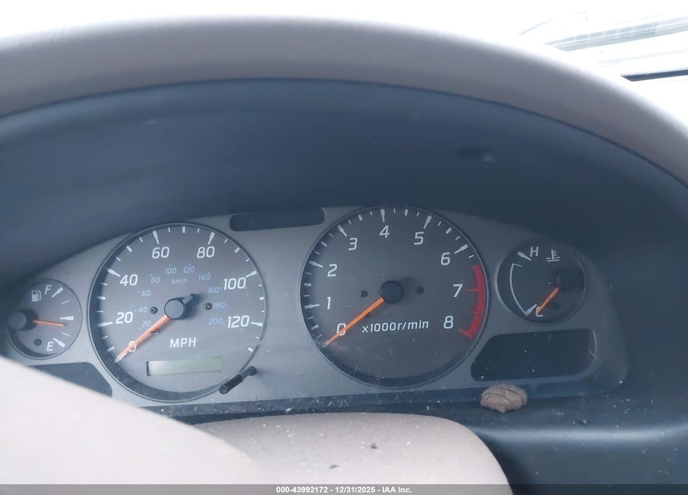 2000 NISSAN SENTRA VIN: 3N1CB51D5YL300267