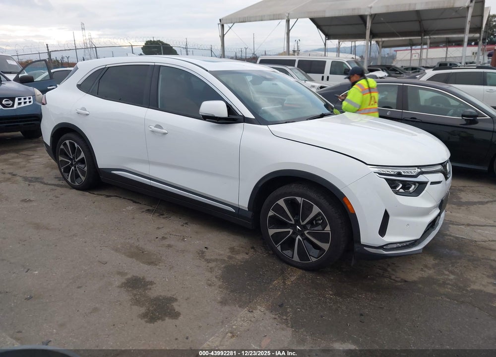 2024 VINFAST VF 8 PLUS VIN: RLLV1AFA0RH004420