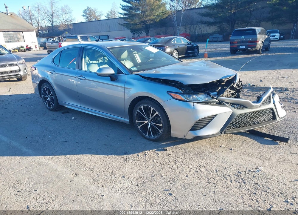 2020 TOYOTA CAMRY SE VIN: 4T1G11AK5LU869588