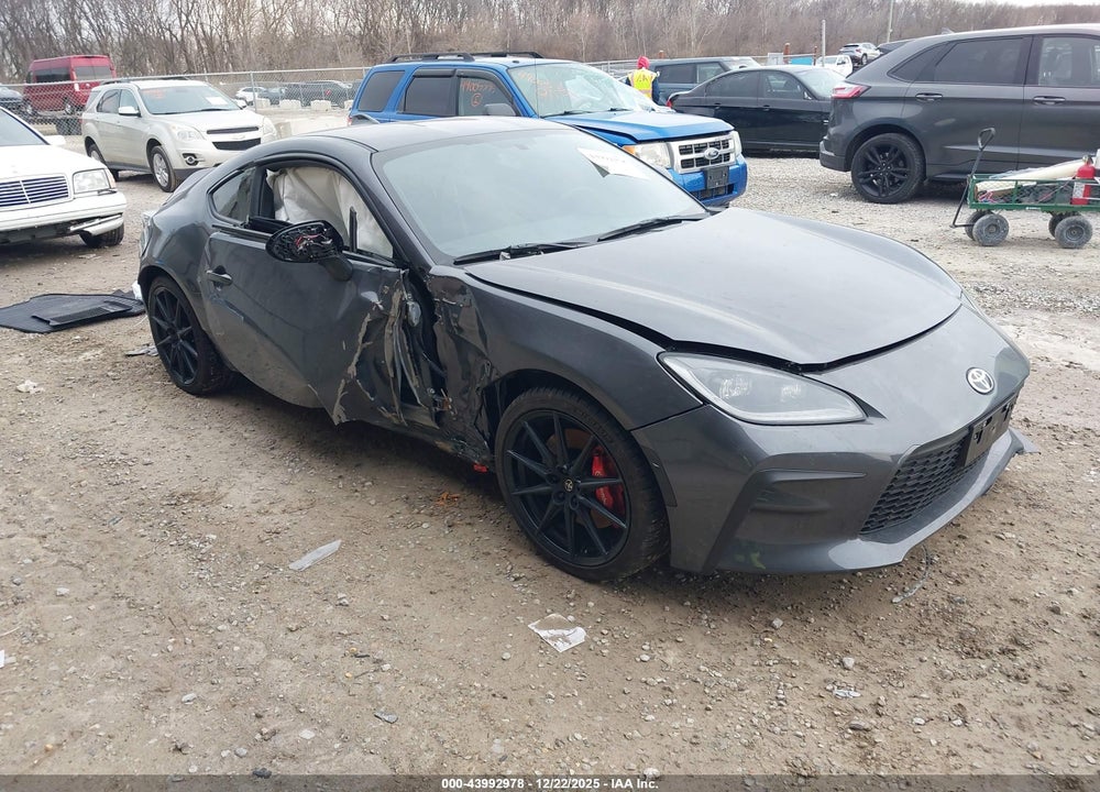 2025 TOYOTA GR86 PREMIUM VIN: JF1ZNBE14S9757462