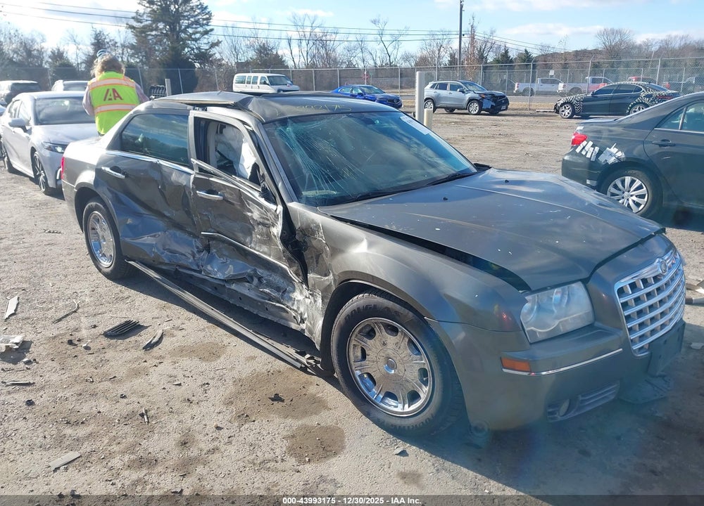 2010 CHRYSLER 300 TOURING/SIGNATURE SERIES/EXECUTIVE SERIES VIN: 2C3CA5CV3AH206512