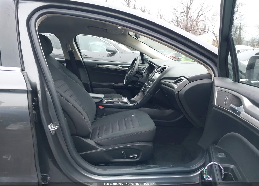 2018 FORD FUSION SE VIN: 3FA6P0HD9JR237672