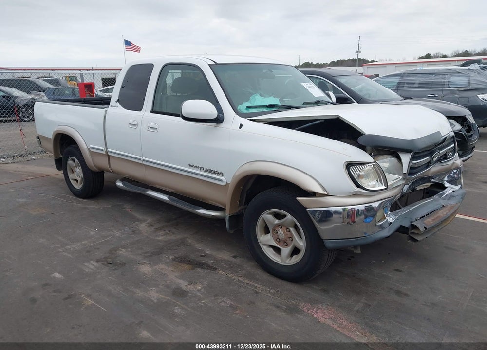 2001 TOYOTA TUNDRA LTD V8 VIN: 5TBRT38181S138874